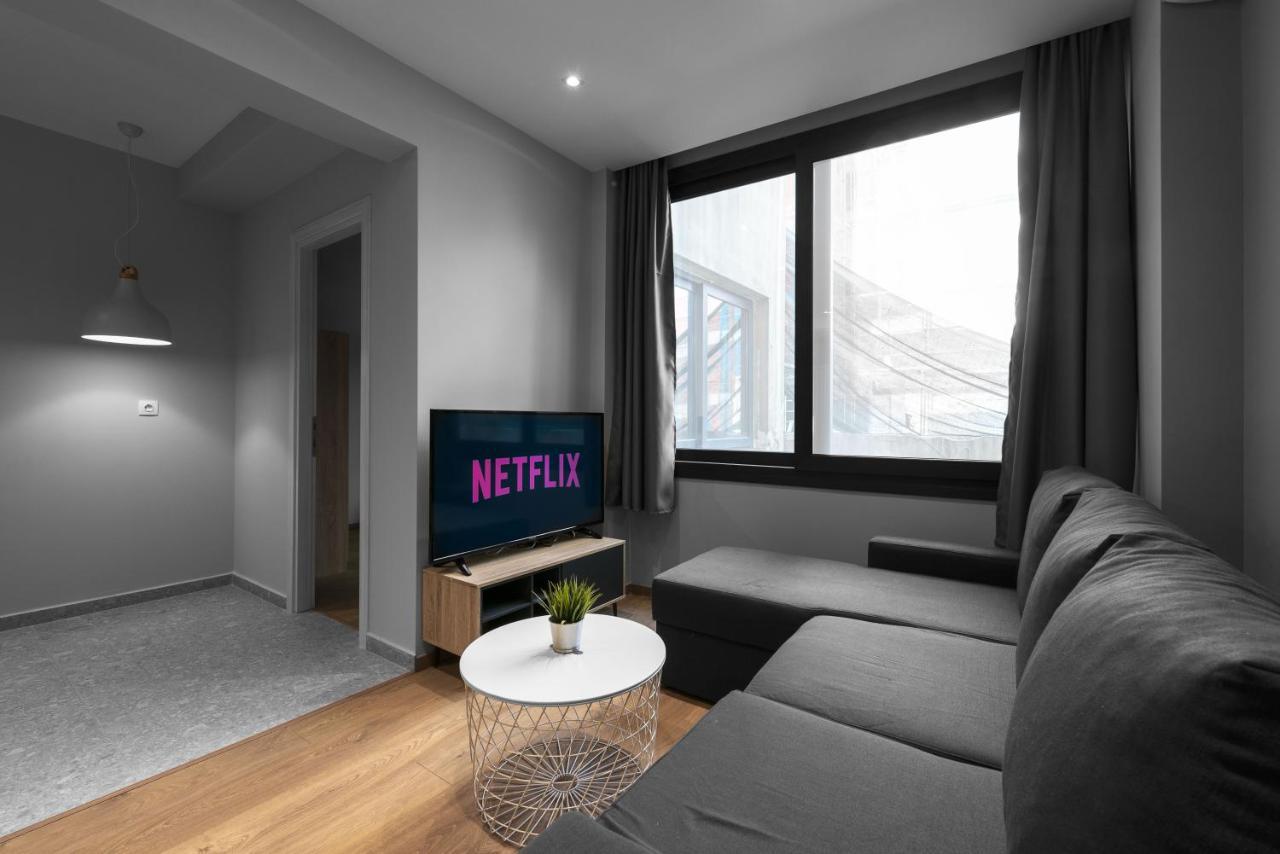 Nemea Apartments, The Luxury Suites Tesalonika Bagian luar foto